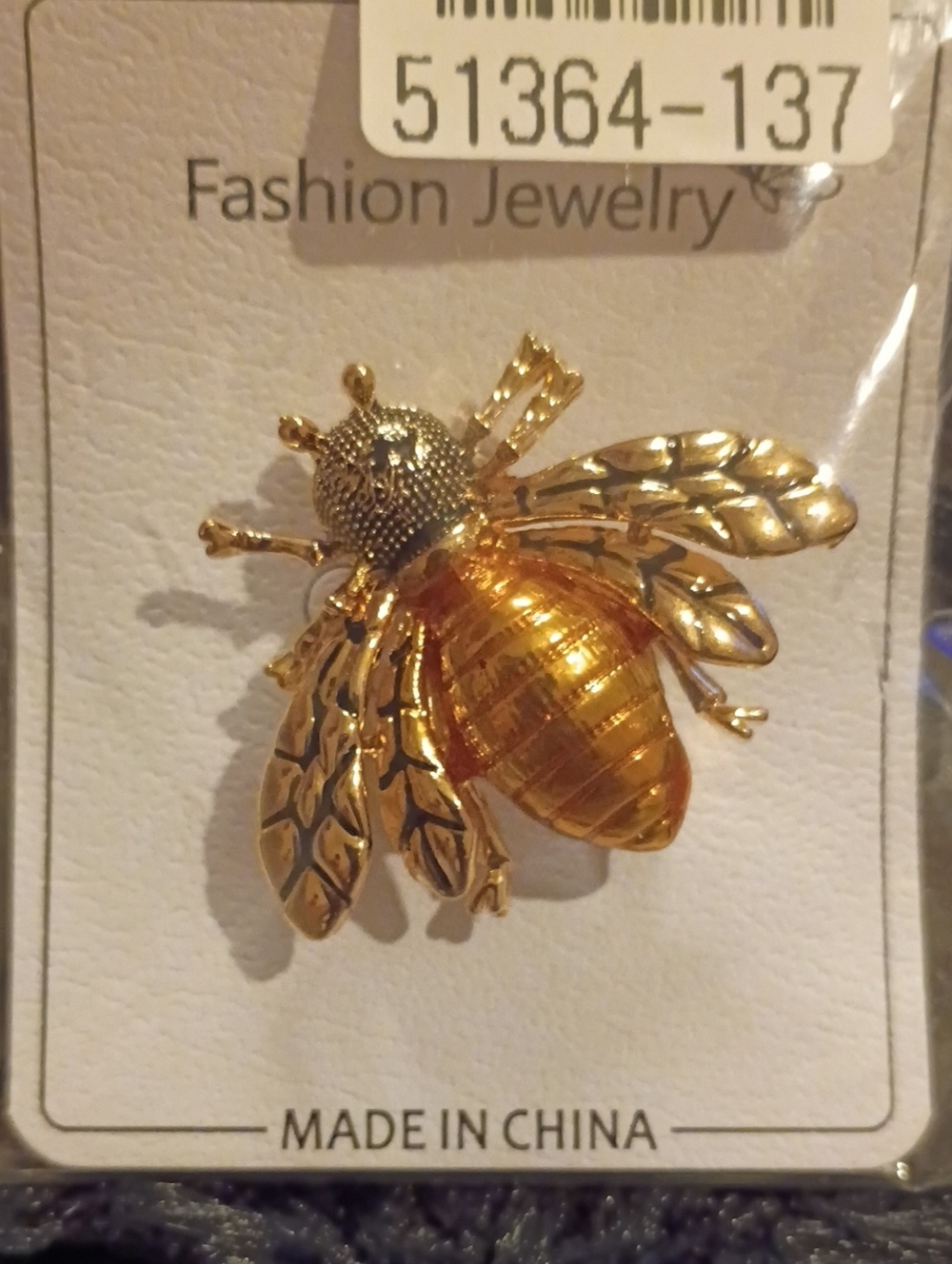 Gold Bee Brooch Pin - Fashion Jewelry